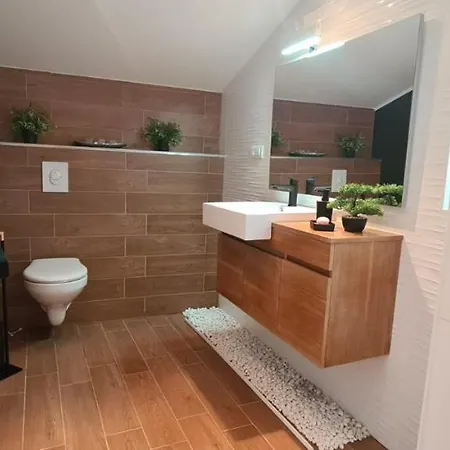 Apartment Genesis *